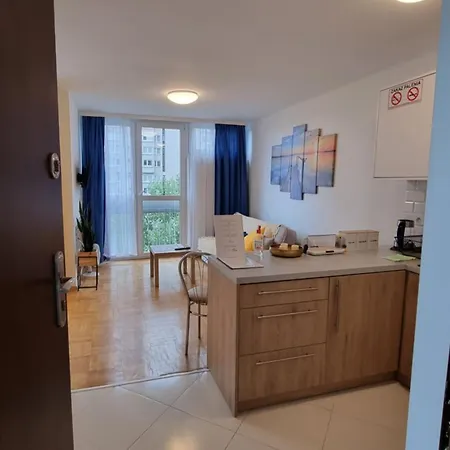 Like Flat G Varšava